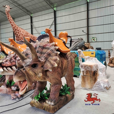 Tour animatronique d'intérieur de Triceratops sur la taille adaptée aux besoins du client par dinosaure