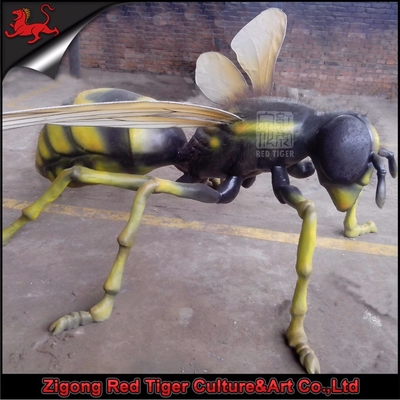 Les modèles d'insectes animatroniques de Big Bugs volent le contrôle de capteur infrarouge d'âge d'enfants