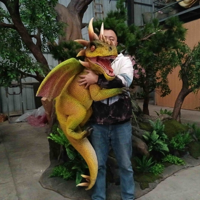 Bon prix Mouche Animatronic Dragon Puppet de dinosaure de bébé de contrôle de main en ligne