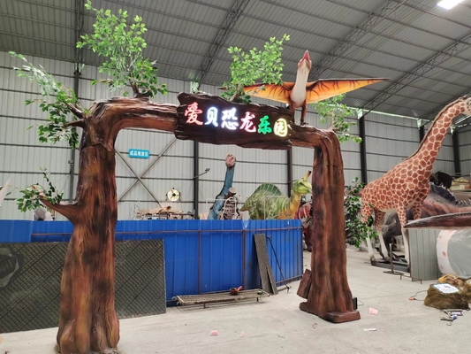 A adapté la plupart de dinosaure aux besoins du client réaliste pour la porte de porte d'entrée de parc