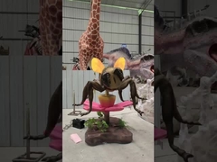 Taille réelle Insectes animatroniques 1,8m Enfants 12 mois Garantie